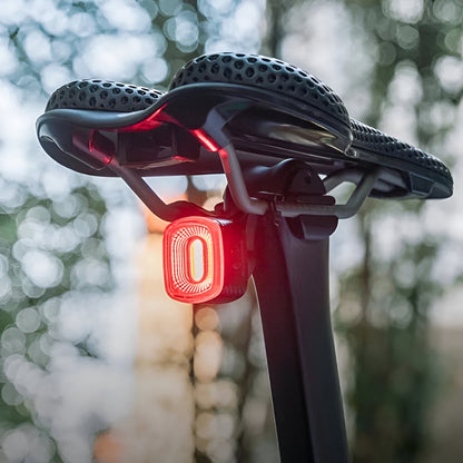 Luz trasera para bicicleta Rockbros con sensor de frenado Q2S